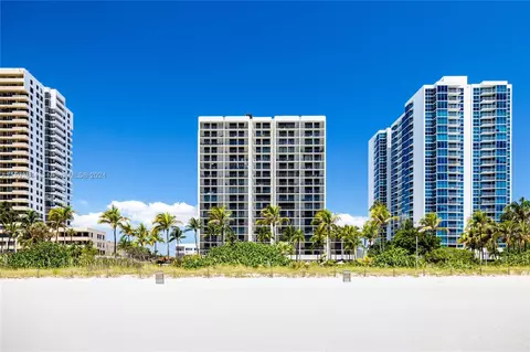 2625 Collins Ave #405, Miami Beach, FL 33140