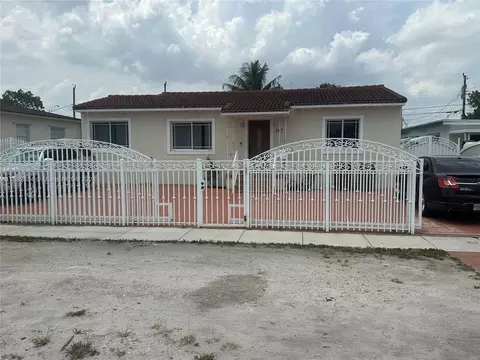 567 E 40th St, Hialeah, FL 33013