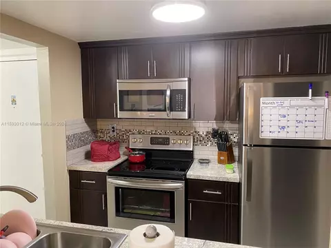 7035 NW 186th St #D107, Hialeah, FL 33015