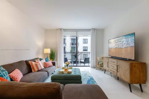 301 Altara Ave #606, Coral Gables, FL 33146