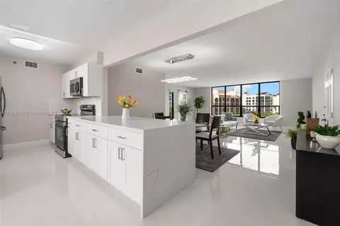 7129 Promenade Dr #601, Boca Raton, FL 33433