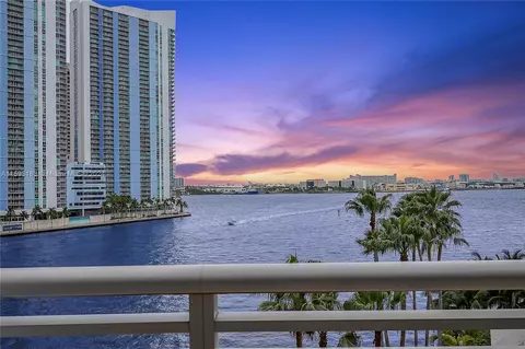 901 Brickell Key Blvd #608, Miami, FL 33131
