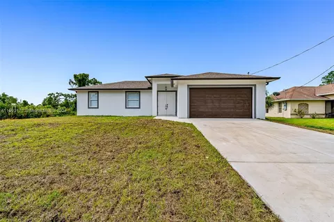 1014 S Genoa Ave, Lehigh Acres, FL 33974