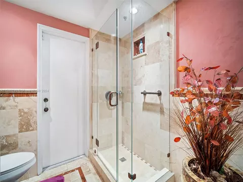 Bath - 451 Hardee Rd, Coral Gables, FL 33146 photo 2 of 5