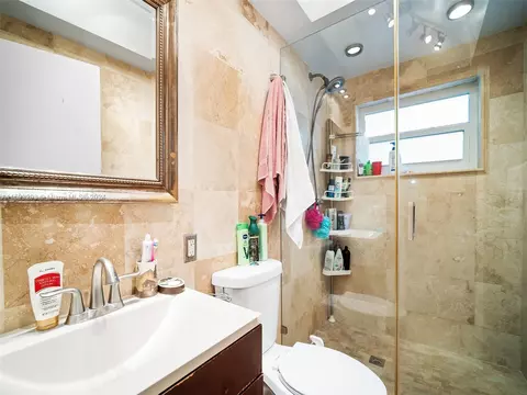 Bath - 451 Hardee Rd, Coral Gables, FL 33146 photo 1 of 5