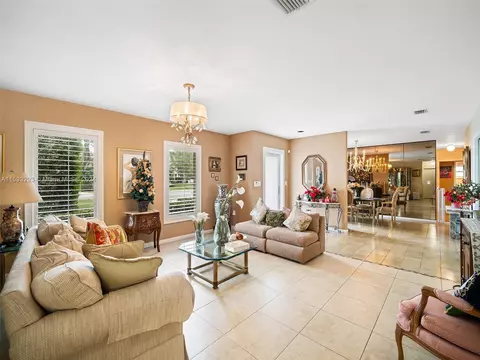 Living - 451 Hardee Rd, Coral Gables, FL 33146 photo 3 of 4