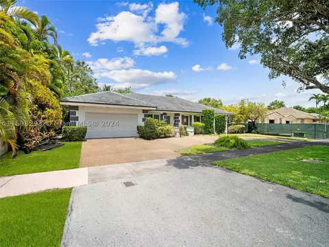 451 Hardee Rd, Coral Gables, FL 33146
