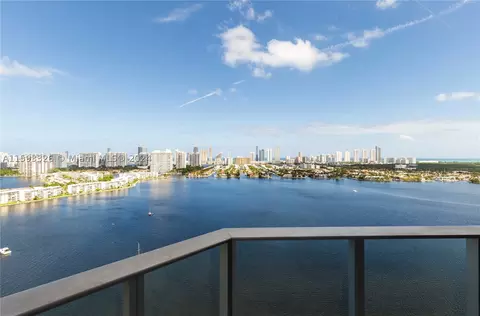 17301 Biscayne Blvd #L-PH-10, North Miami Beach, FL 33160