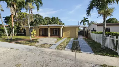 350 E 54th St, Hialeah, FL 33013 photo 2