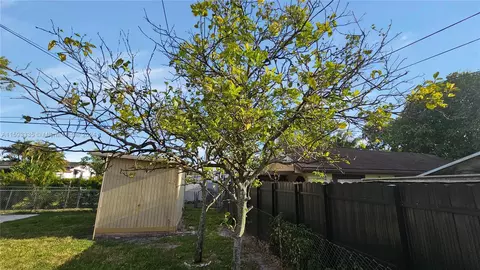 350 E 54th St, Hialeah, FL 33013 photo 7