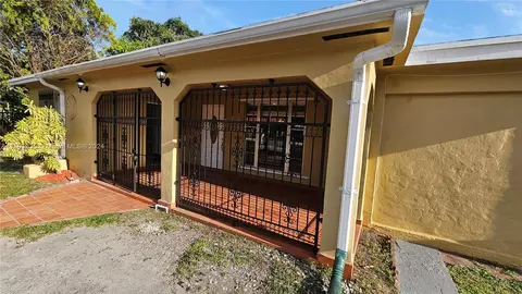 350 E 54th St, Hialeah, FL 33013 photo 10