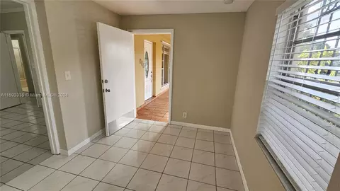 350 E 54th St, Hialeah, FL 33013 photo 30
