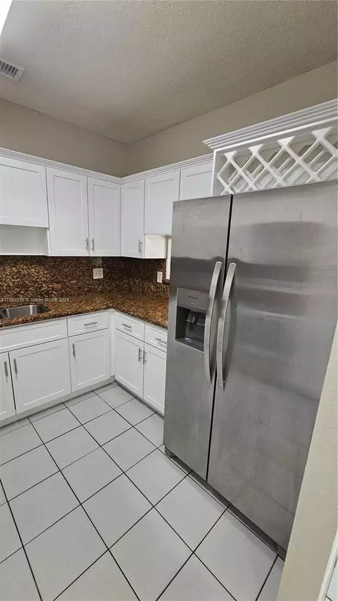 350 E 54th St, Hialeah, FL 33013 photo 13