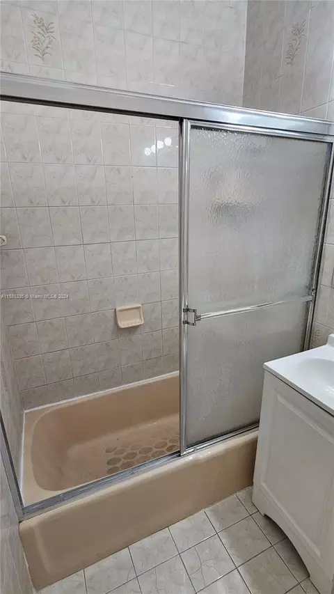 350 E 54th St, Hialeah, FL 33013 photo 35
