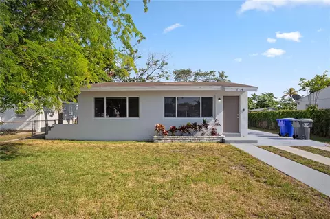 2114 Wiley Ct, Hollywood, FL 33020