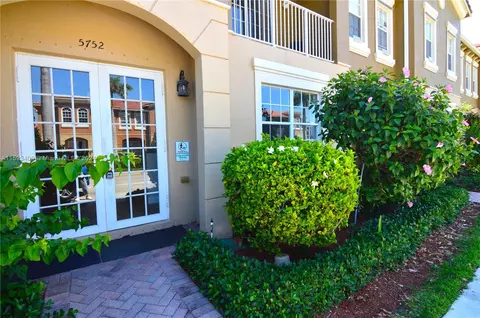 5752 Hampton Hills Blvd #5752, Tamarac, FL 33321
