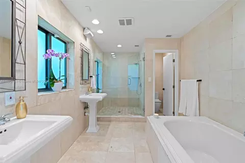 443 Daroco Ave, Coral Gables, FL 33146 photo 19