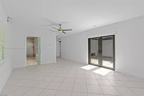 443 Daroco Ave, Coral Gables, FL 33146 photo 17