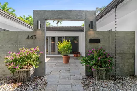 443 Daroco Ave, Coral Gables, FL 33146 photo 3