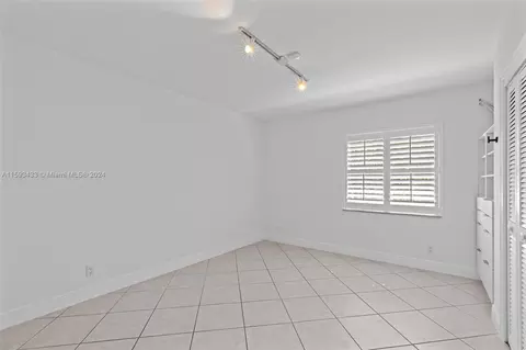 443 Daroco Ave, Coral Gables, FL 33146 photo 21