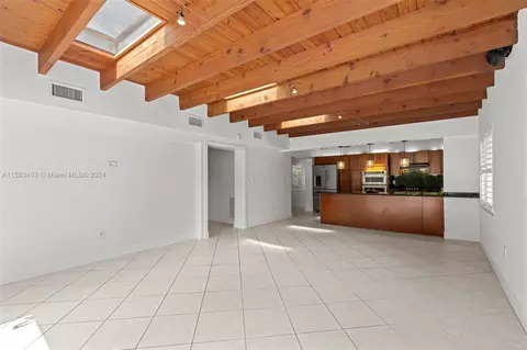 443 Daroco Ave, Coral Gables, FL 33146 photo 10