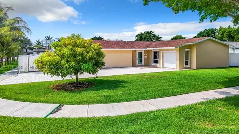 9406 SW 186th St, Cutler Bay, FL 33157