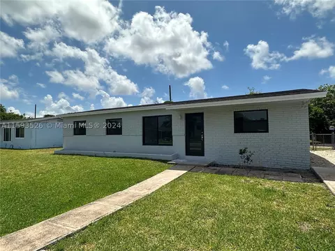 20140 NW 14th Ct, Miami Gardens, FL 33169