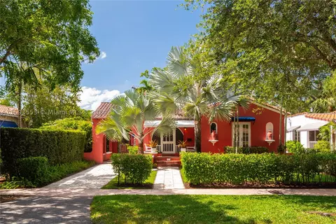 525 Aragon Ave, Coral Gables, FL 33134