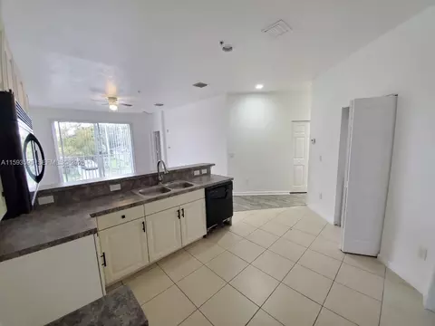 1945 Marsh Harbor Dr #1945, Riviera Beach, FL 33404