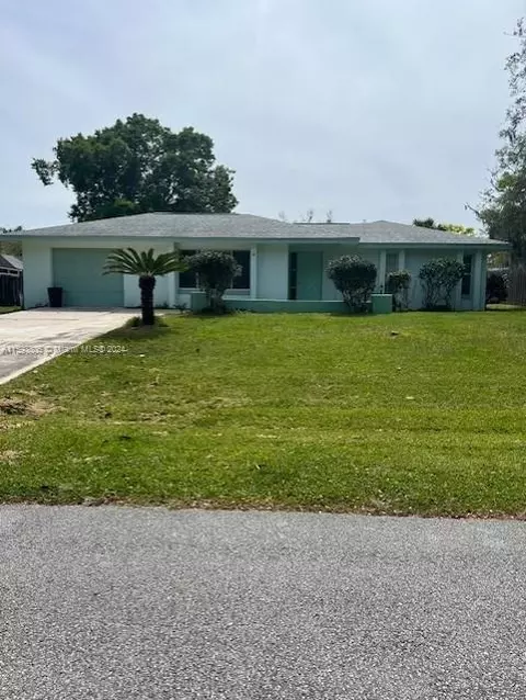 18 Blackburn Pl, Palm Coast, FL 32137