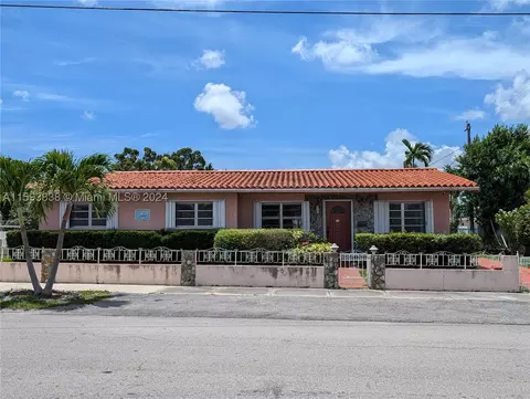5880 SW 6th St, Miami, FL 33144