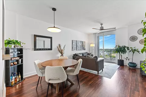 1250 S Miami Ave #2209, Miami, FL 33130