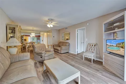 2731 NE 14th St Cswy #229, Pompano Beach, FL 33062