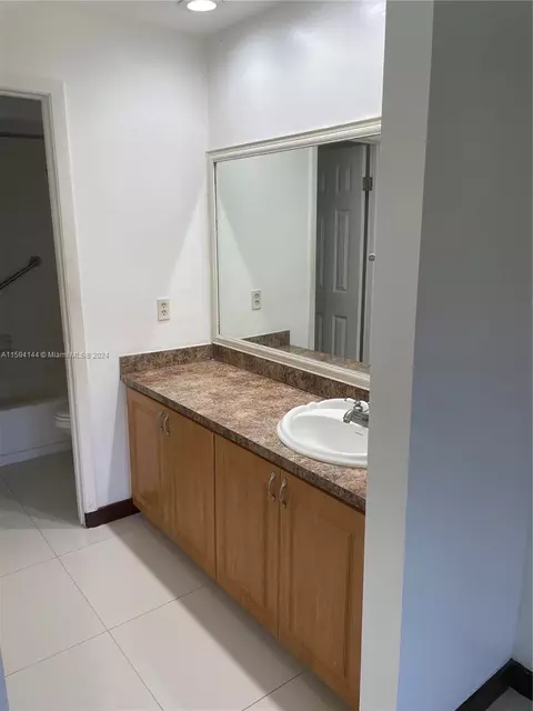 Undisclosed, Hialeah, FL 33015 photo 18