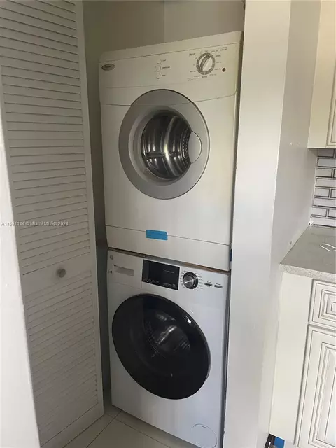 Undisclosed, Hialeah, FL 33015 photo 12