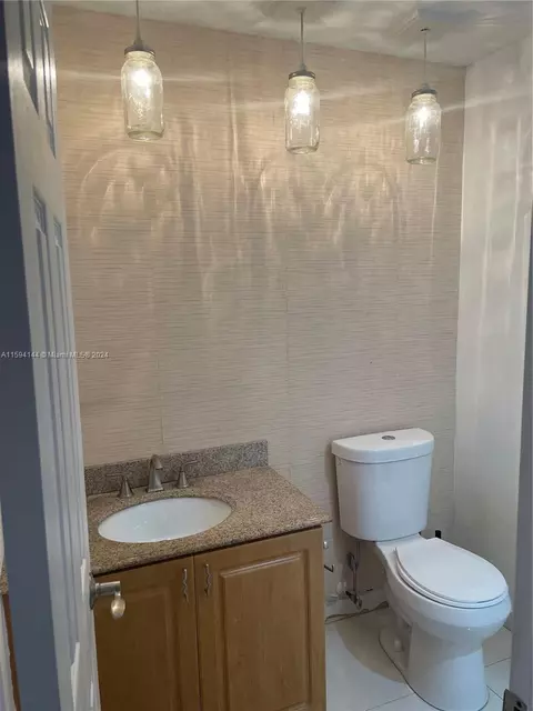 Undisclosed, Hialeah, FL 33015 photo 16