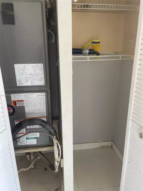 Undisclosed, Hialeah, FL 33015 photo 11