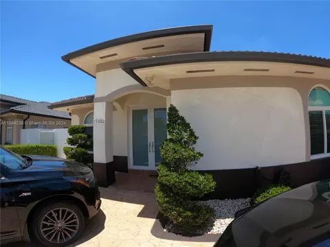 Exterior - 19880 NW 78th Path, Hialeah, FL 33015 photo 1 of 6
