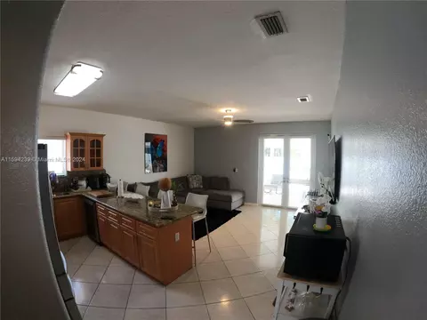 Living - 19880 NW 78th Path, Hialeah, FL 33015 photo 3 of 4