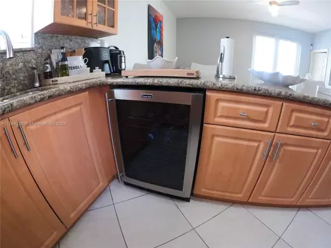 Kitchen - 19880 NW 78th Path, Hialeah, FL 33015 photo 3 of 3