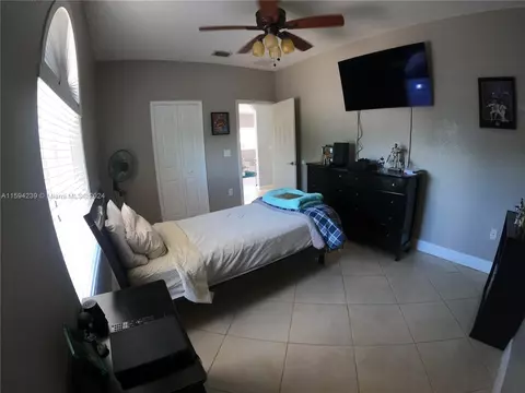 Bedroom - 19880 NW 78th Path, Hialeah, FL 33015 photo 1 of 3