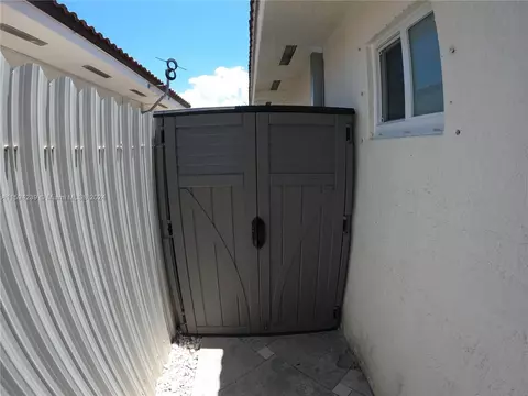 Exterior - 19880 NW 78th Path, Hialeah, FL 33015 photo 4 of 6