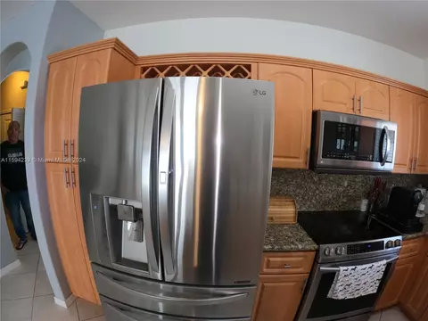 Kitchen - 19880 NW 78th Path, Hialeah, FL 33015 photo 1 of 3