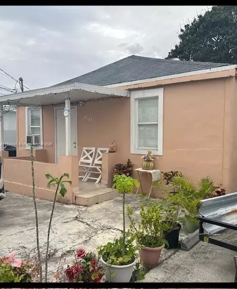 4183 E 10th Ave, Hialeah, FL 33013 photo 1
