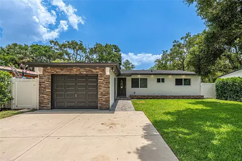 4930 SW 28th Ter, Fort Lauderdale, FL 33312