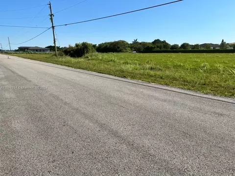 23640 SW 209th Pl, Homestead, FL 33031