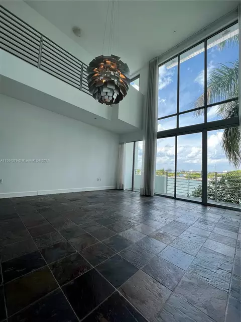 171 N Shore Dr #171-2, Miami Beach, FL 33141