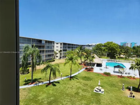 4700 Washington St #410, Hollywood, FL 33021