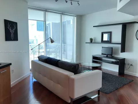 350 S Miami Ave #1512, Miami, FL 33130