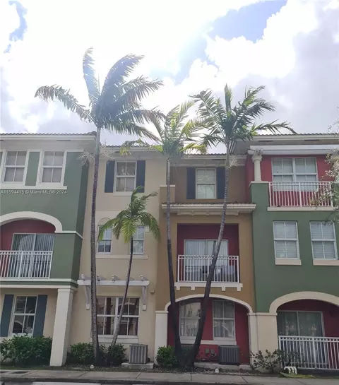 11002 NW 83rd St #211, Doral, FL 33178
